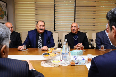 A meeting was held with members of the city Council of Elders