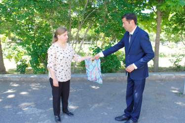 Qurban bayramı münasibəti ilə bayram sovqatı paylanılıb