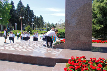 An excursion of schoolchildren was organized to the Heydar Aliyev Center
