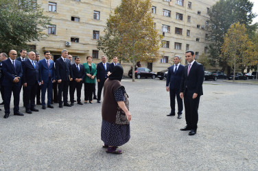 Məmmədiyə Məmmədov şəhər sakinləri ilə növbəti görüş keçirib