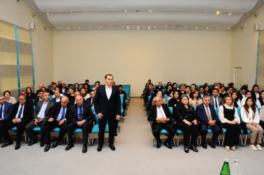 Şəhər ictimaiyyəti ilə görüş keçirilib