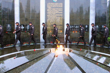 Xocalı soyqırımı qurbanlarının xatirəsi ehtiramla anıldı