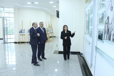 Chairman of” azeristiliktechizat " OJSC received citizens