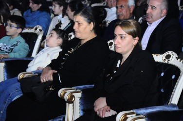 Şəhid ailələri və qazilər xeyriyyə konsertində iştirak edib