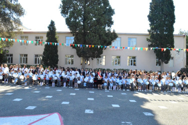 Naftalan şəhərinin məktəblərində son zəng çalınıb