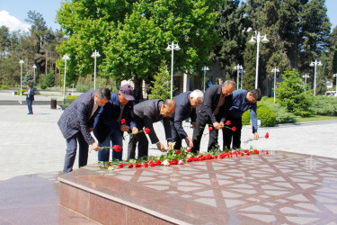Naftalanda Ulu Öndərin xatirəsi ehtiramla anılır