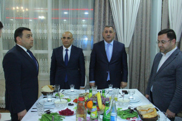 Naftalanda iftar süfrəsi açılıb