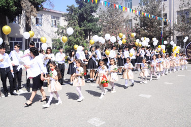 Naftalan məktəblərində "Son zəng" çalınıb