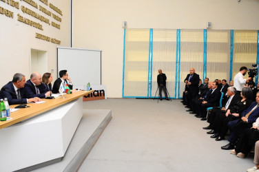 Şəhər ictimaiyyəti ilə görüş keçirilib