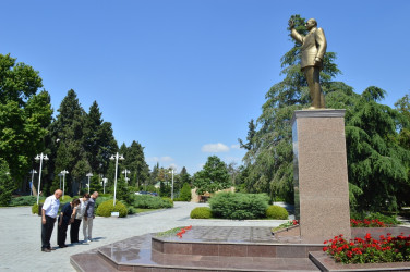 17 iyun Tibb İşçilərinin Peşə Bayramı Günüdür