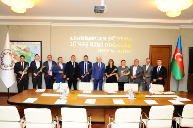 Meeting with Western Azerbaijani intellectuals