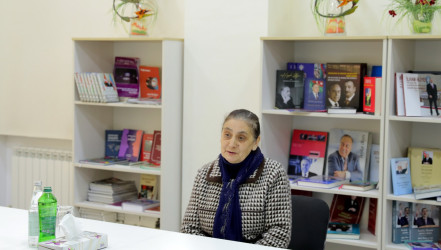 AAYDA-nın İdarə heyətinin sədri Naftalanda vətəndaşları qəbul edib