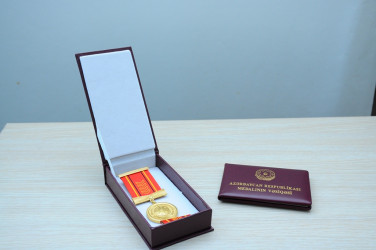 Naftalanda “Dövlət qulluğunda fərqlənməyə görə” medalı təqdim edilib