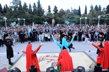 Ulu Öndər Heydər Əliyevin anadan olmasının 100 illik yubileyi Naftalanda coşqu və təntənə ilə qeyd edilib