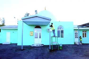 Landscaping work carried out around the city Juma Mosque