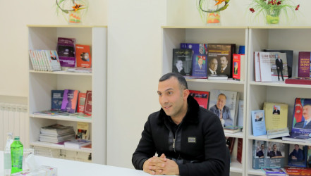 AAYDA-nın İdarə heyətinin sədri Naftalanda vətəndaşları qəbul edib