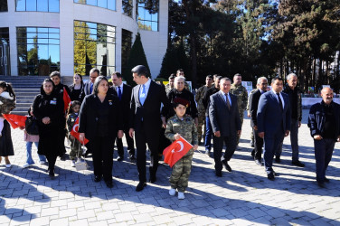 8 - Noyabr Zəfər Günü böyük coşqu ilə qeyd edilib