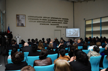 Ulu Öndər Heydər Əliyevin anadan olmasının 100 illik yubileyi münasibətilə konfrans keçirilib