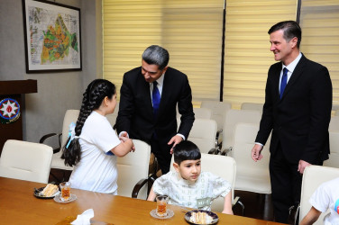 Şəhid və qazi övladları ilə görüş keçirilib