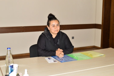Şəhər İcra Hakimiyyətinin başçısı şəhid anası ilə görüşüb