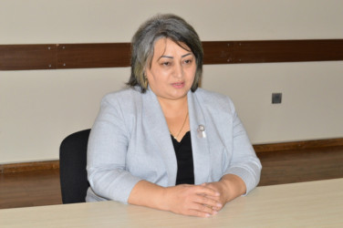 The Chief Executive of the city met with the mother of the martyr