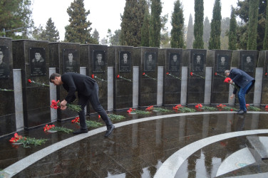 Xocalı soyqırımı qurbanlarının xatirəsi ehtiramla anıldı