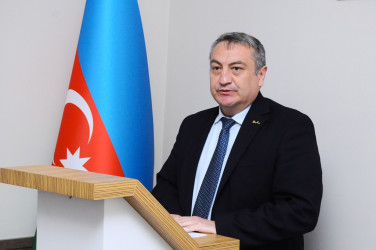 “Ailə milli-mənəvi dəyərlərin daşıyıcısıdır” mövzusunda tədbir keçirilib