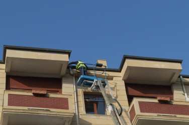 Seasonal preparations are being carried out in apartment buildings in Naftalan
