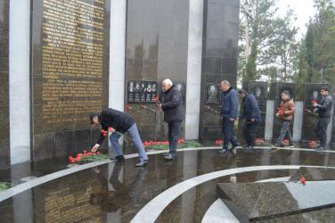 Xocalı soyqırımı qurbanlarının xatirəsi ehtiramla anıldı