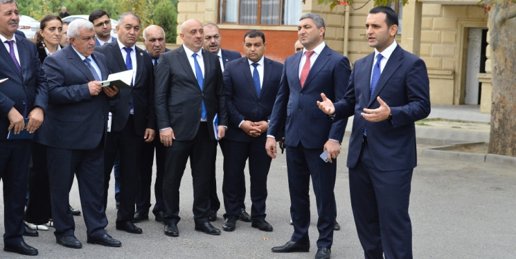 Naftalan Şəhər İcra Hakimiyyətinin başçısı sakinlər ilə növbəti görüş keçirib