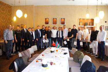 Türkiyəli qonaqlar Naftalanda olublar