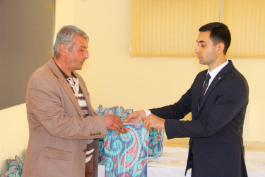 Qurban bayramı münasibəti ilə bayram sovqatı paylanılıb