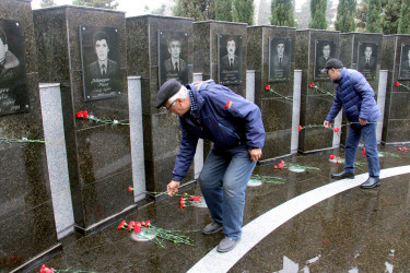 Xocalı soyqırımı qurbanlarının xatirəsi ehtiramla anıldı