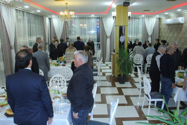 Naftalanda iftar süfrəsi açılıb