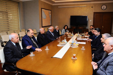 A meeting was held with members of the city Council of Elders