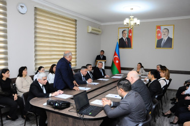 “Çətin həyat şəraitinə düşmə riski olan şəxslərin (ailələrin) problemlərinin erkən aşkar edilərək aradan qaldırılması” mövzusunda tədbir keçirilib